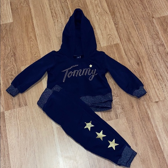 Tracksuit Set Baby Tommy Hilfiger Sweat Suit NWOT Tommy Hilfiger